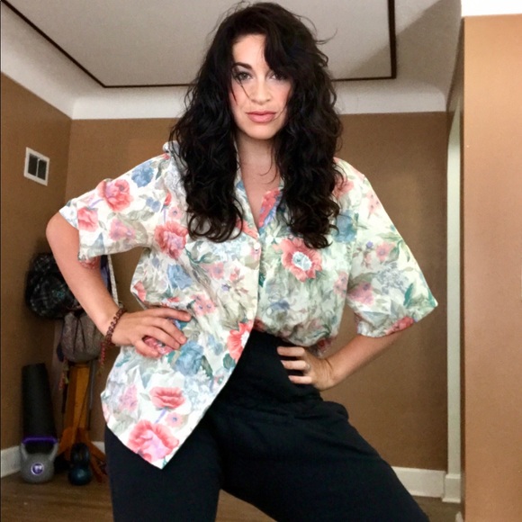 Vintage floral button down collared blouse
